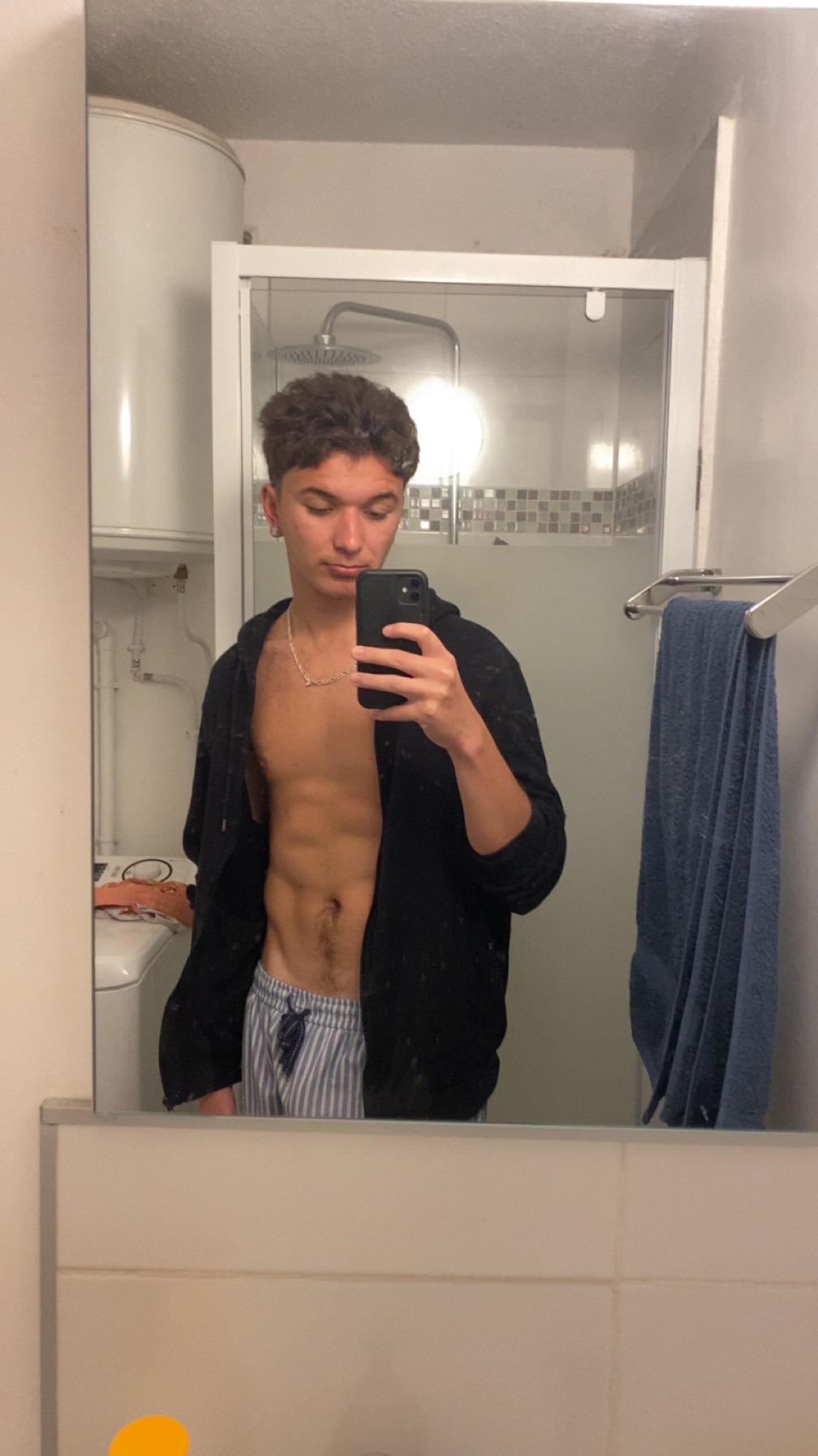 Profil de Uriel, 22 ans, Plan Cul à Douirane