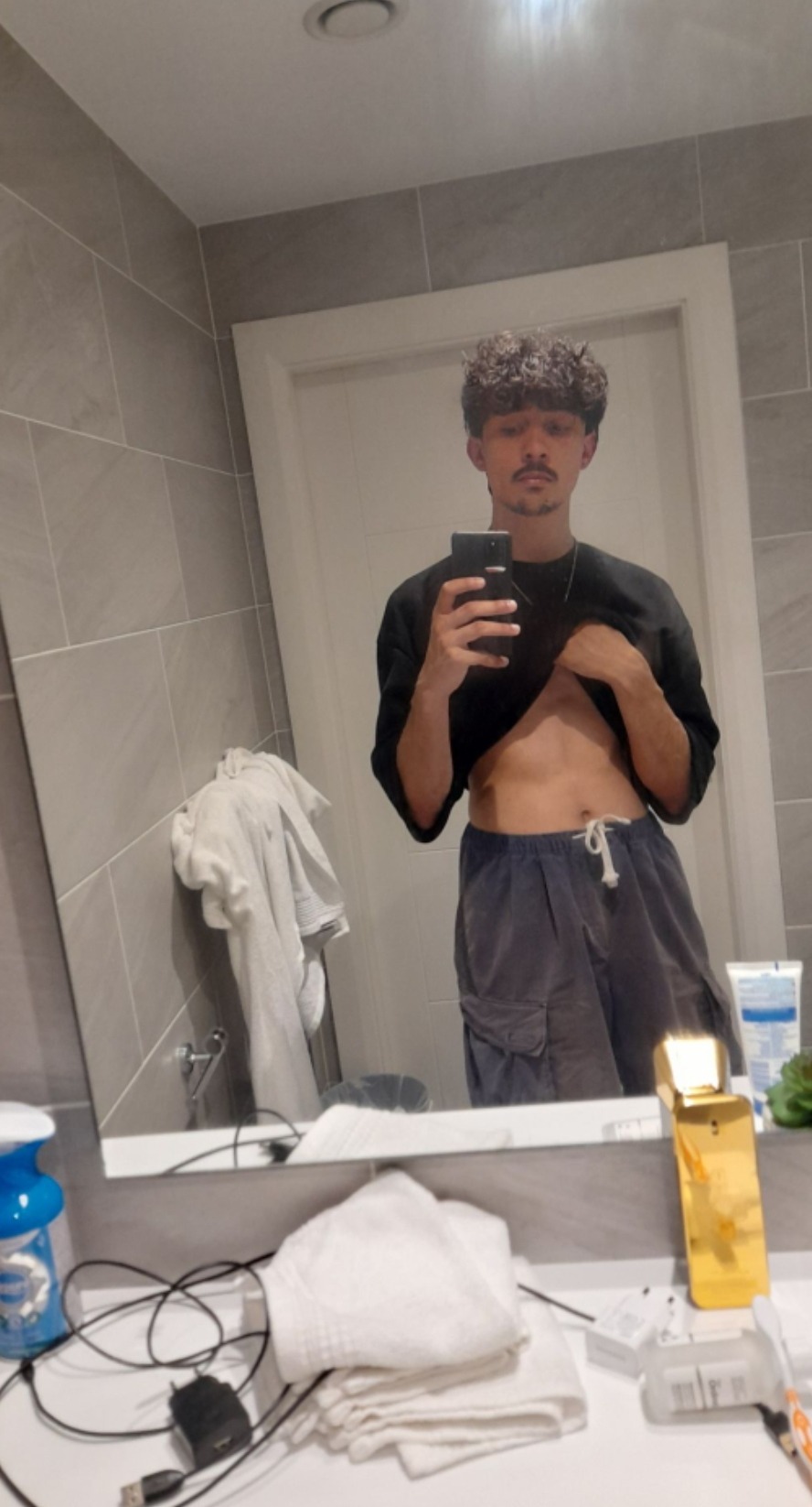 Profil de Altay, 24 ans, Plan Cul à Bled Akouni Igoujdem