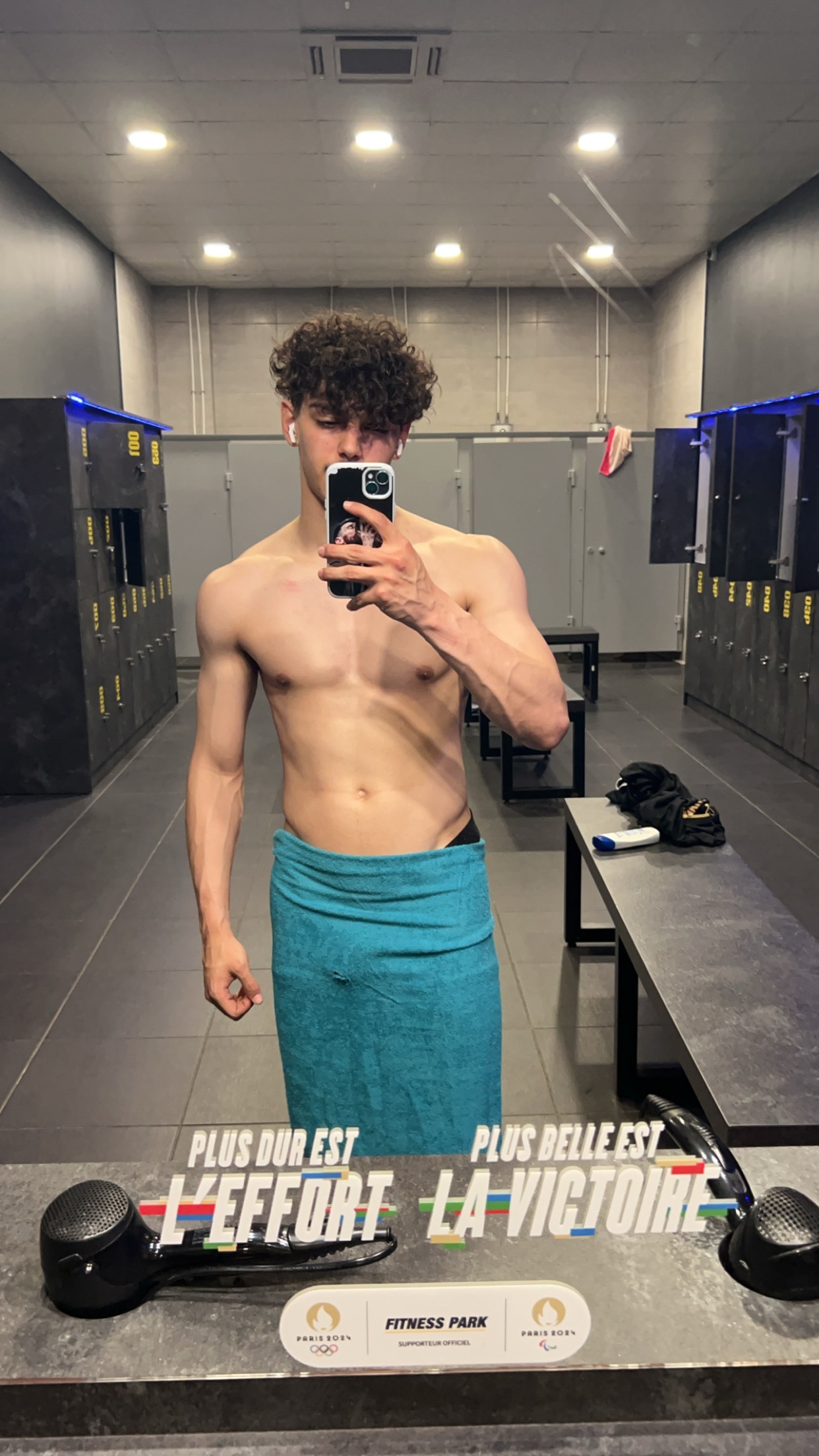 Profil de Monir, 25 ans, Plan Cul à Qennouaa