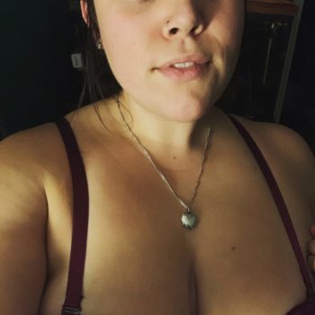 Profil de Harena, 23 ans, Plan Cul à Douar Mechka