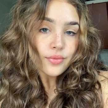 Profil de Emanuelle, 21 ans, Plan Cul à Tawkart