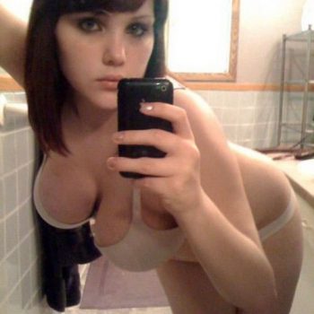 Profil de Nouria, 27 ans, Plan Cul à Iniyene